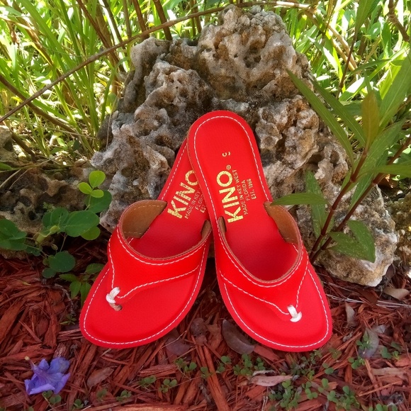 Red Kino Lily Rope Thong Sandals - Picture 6 of 7